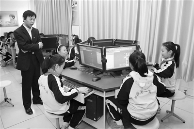 1575352260195782.png 中国教育报.png